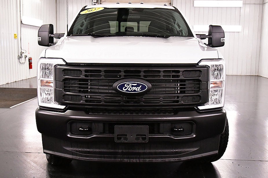 2027 Ford F-350SD XL 8' Box