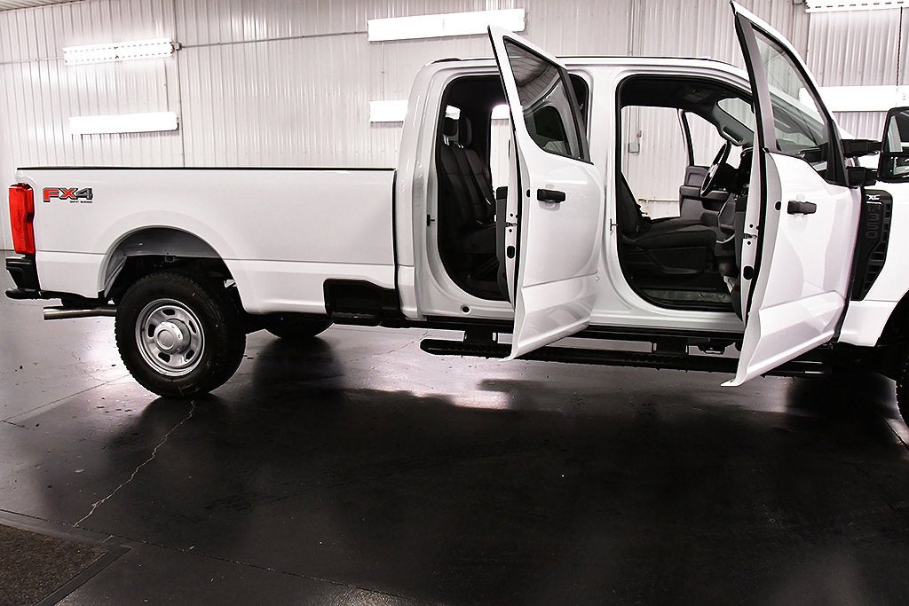 2027 Ford F-350SD XL 8' Box