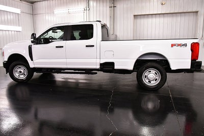 2027 Ford F-350SD XL 8' Box