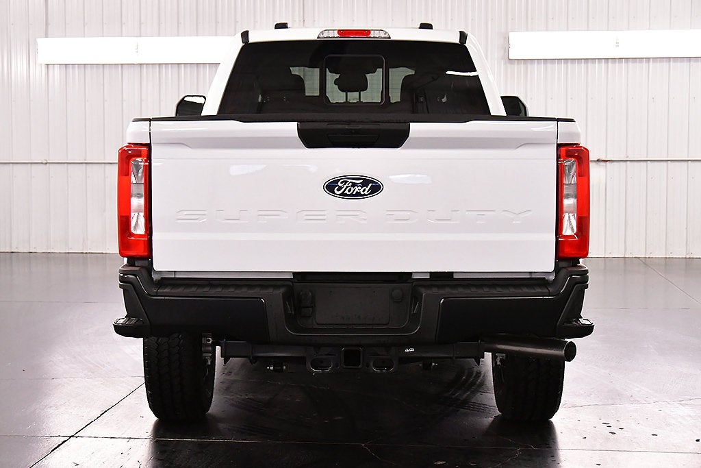 2027 Ford F-350SD XL 8' Box