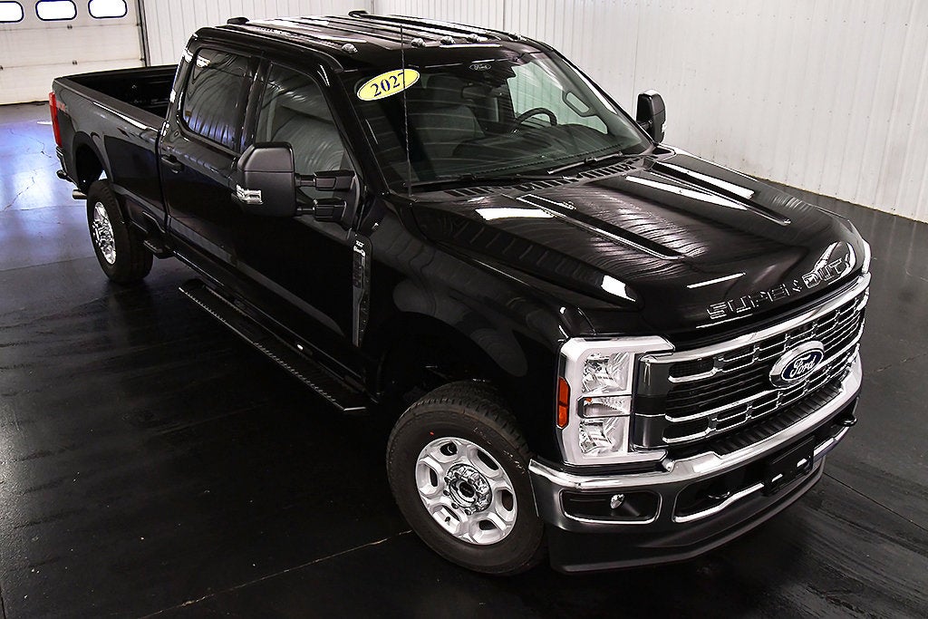 2027 Ford F-350SD XLT 8' Box