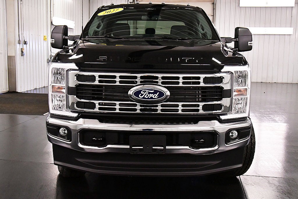 2027 Ford F-350SD XLT 8' Box