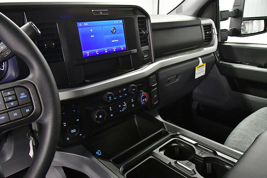 2027 Ford F-350SD XLT 8' Box