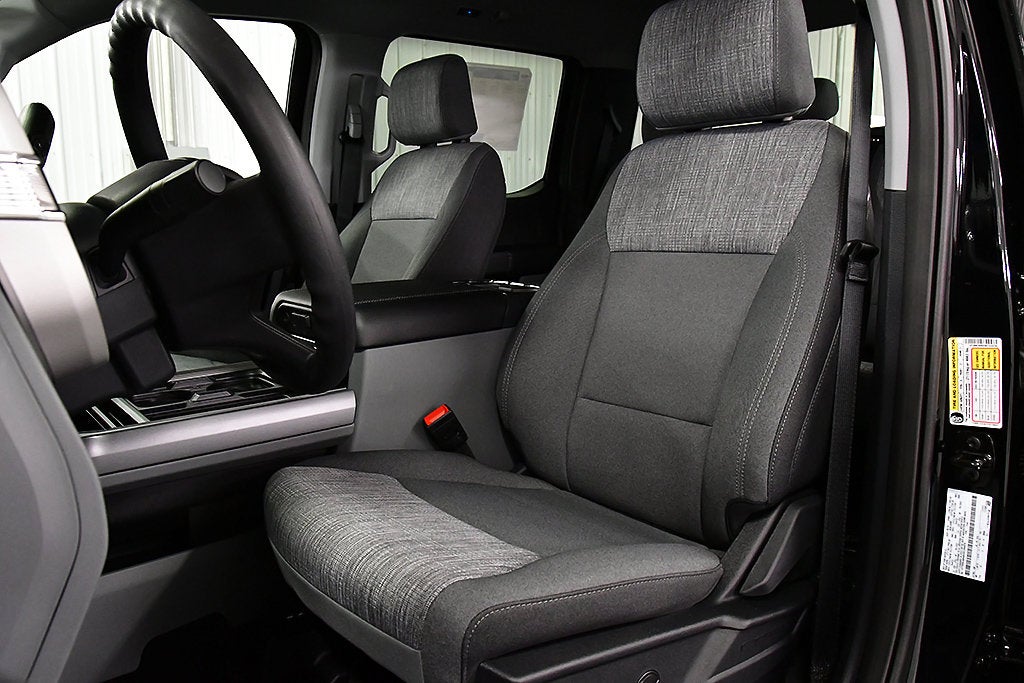 2027 Ford F-350SD XLT 8' Box