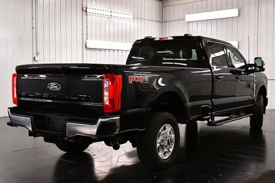 2027 Ford F-350SD XLT 8' Box