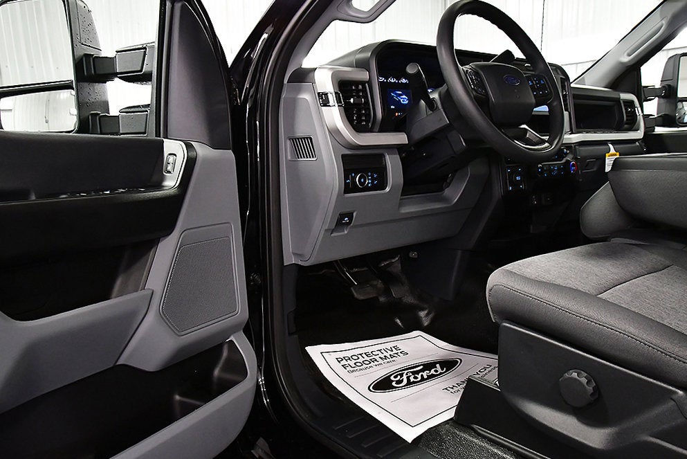 2027 Ford F-350SD XL 6-3/4' Box