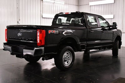 2027 Ford F-350SD XL 6-3/4' Box