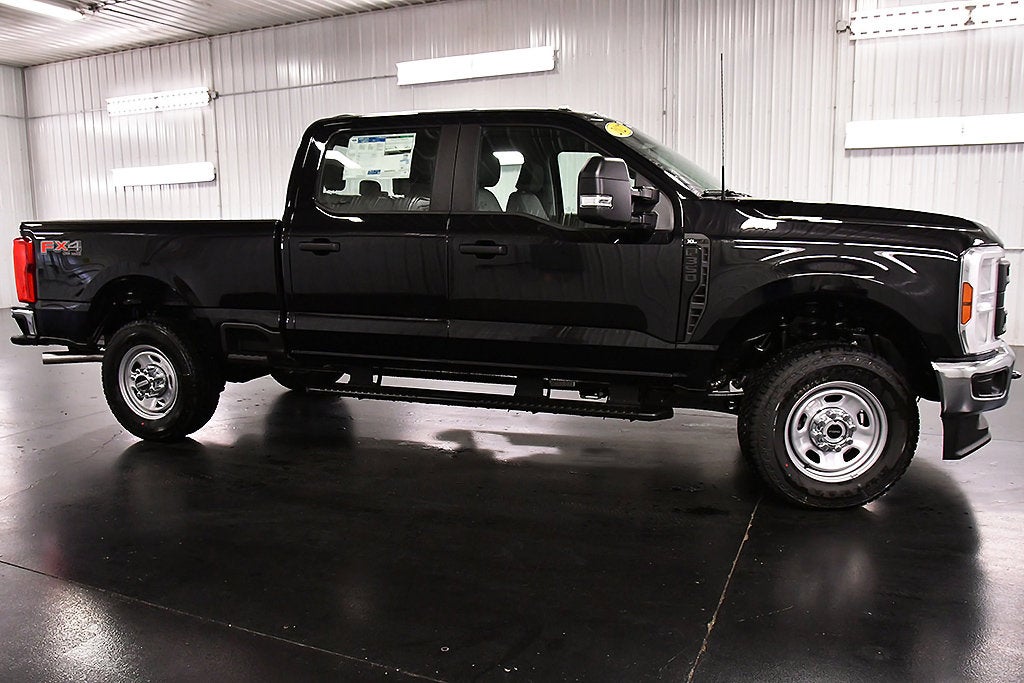 2027 Ford F-350SD XL 6-3/4' Box