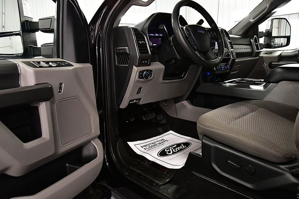 2020 Ford F-350SD XLT 6-3/4' Box