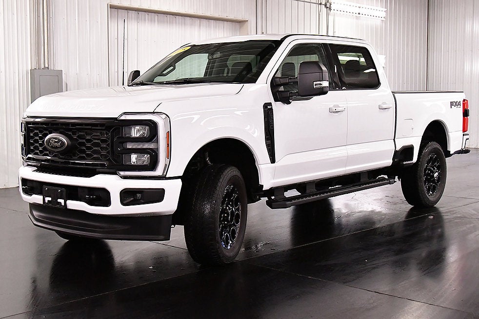 2025 Ford F-350SD XLT 6-3/4' Box