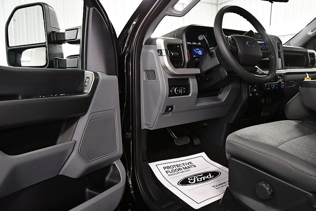 2026 Ford F-350SD XL STX 6-3/4' Box