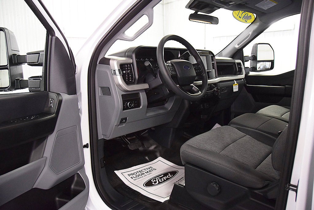2027 Ford F-350SD XL 6-3/4' Box