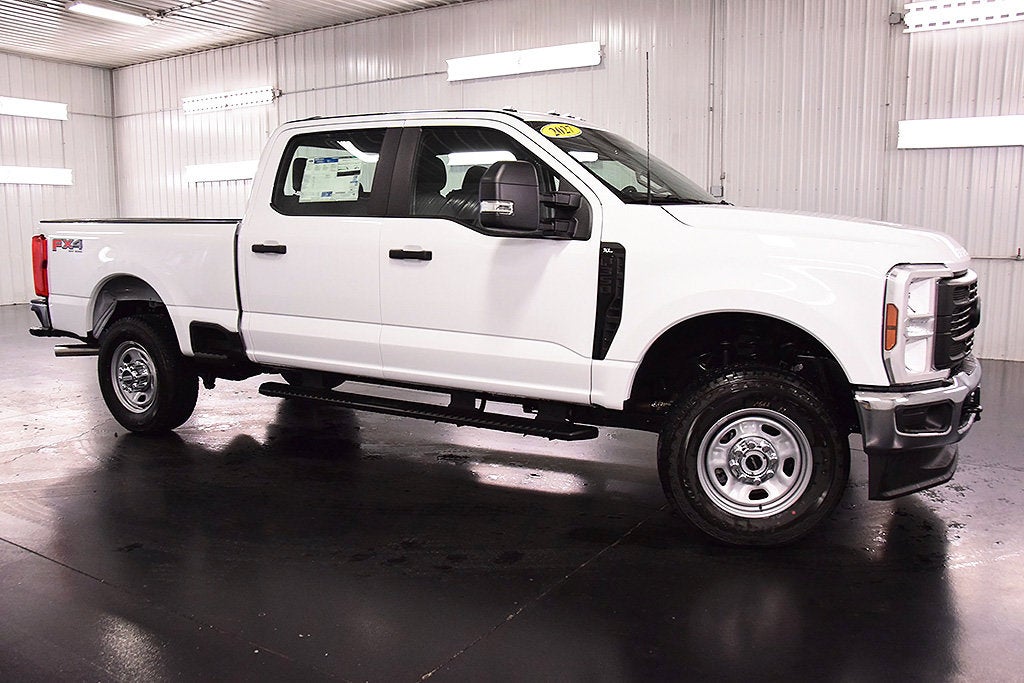 2027 Ford F-350SD XL 6-3/4' Box
