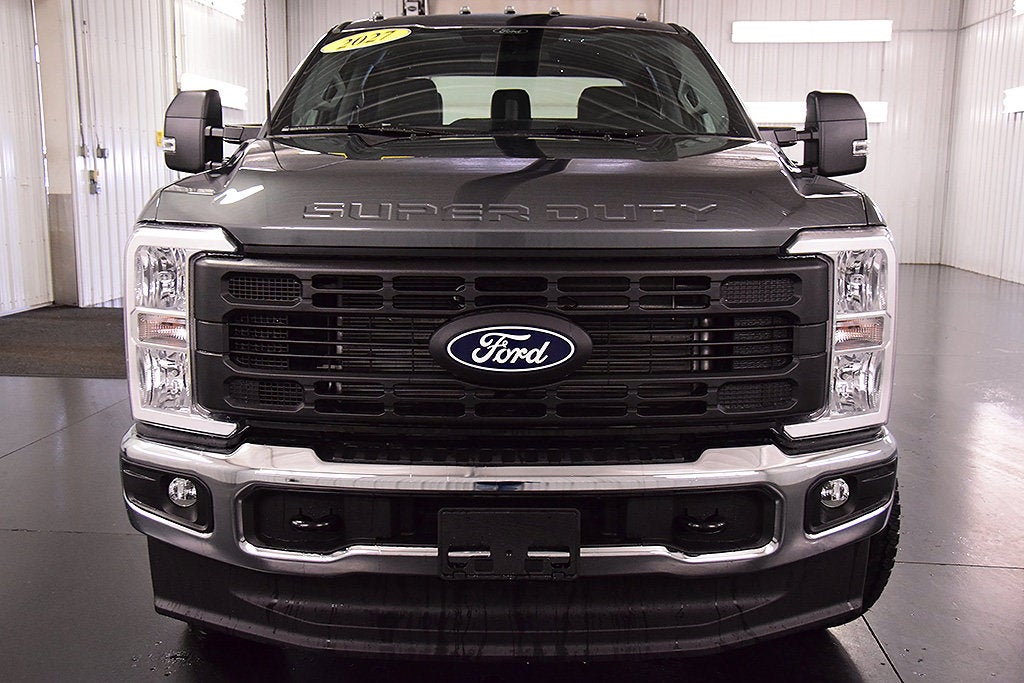 2027 Ford F-350SD XL 8' Box