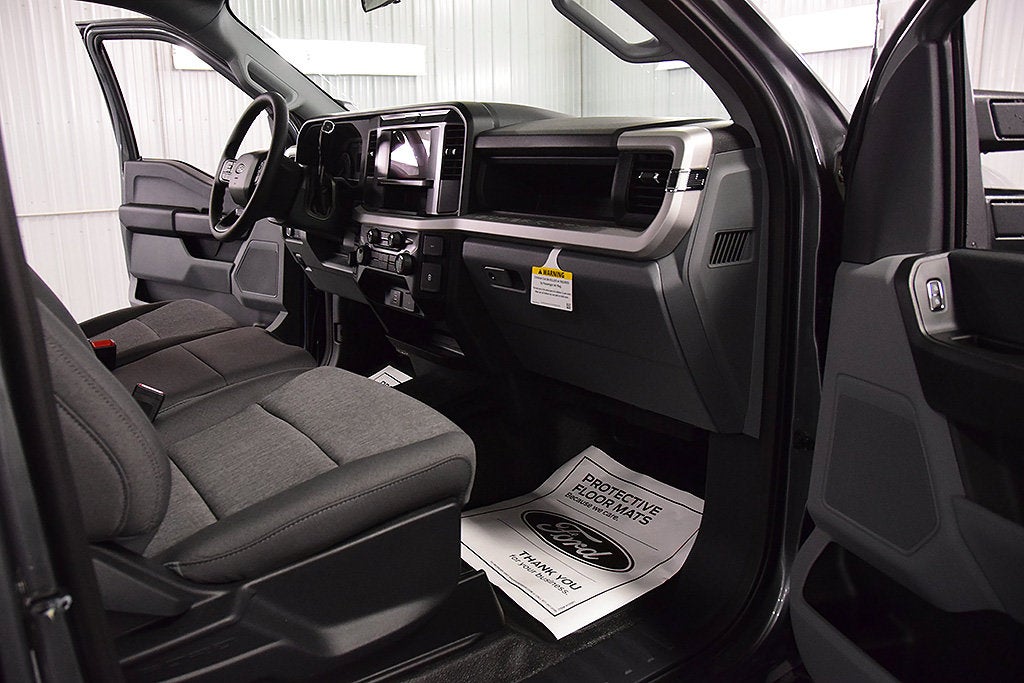 2027 Ford F-350SD XL 8' Box