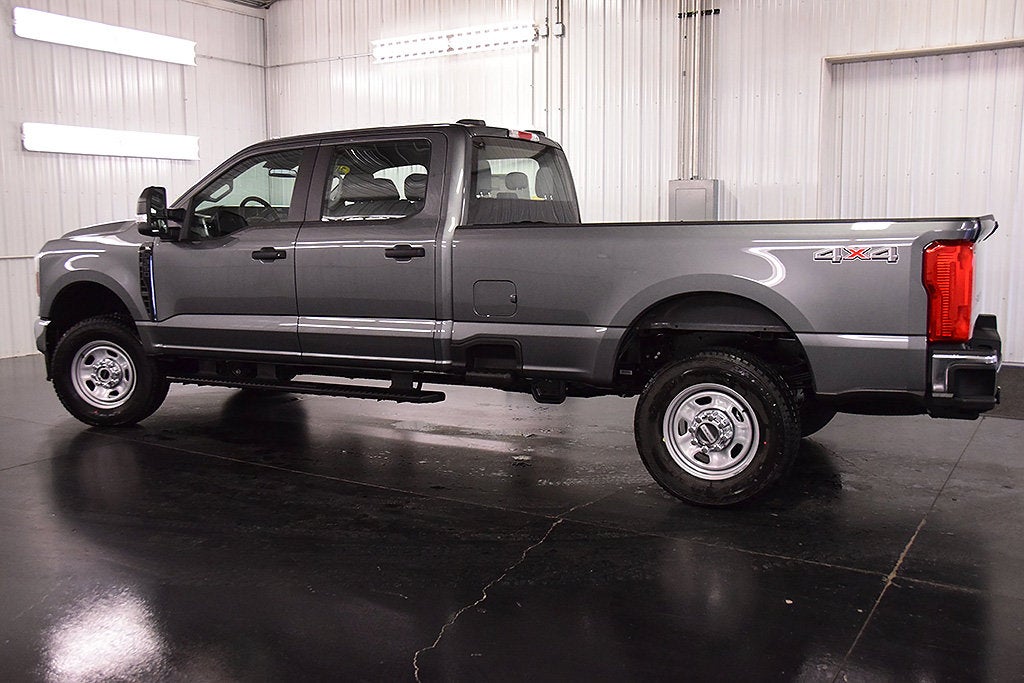 2027 Ford F-350SD XL 8' Box