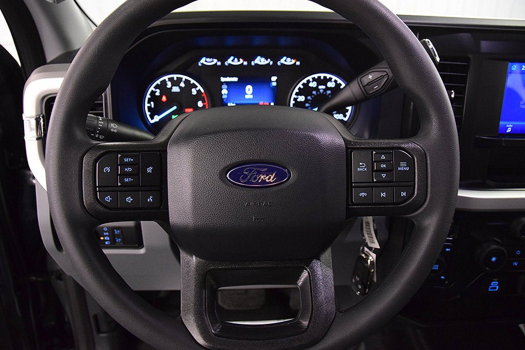 2027 Ford F-350SD XL 8' Box