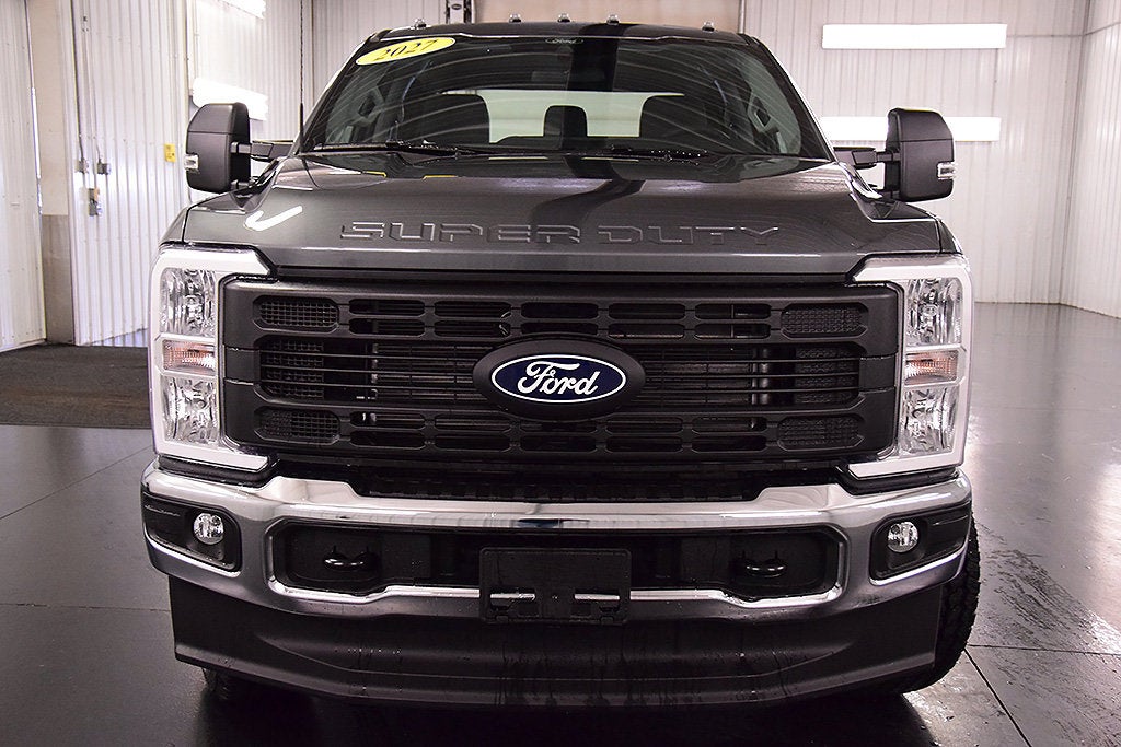 2027 Ford F-350SD XL 8' Box