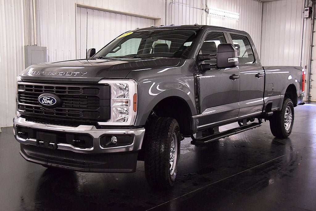 2027 Ford F-350SD XL 8' Box