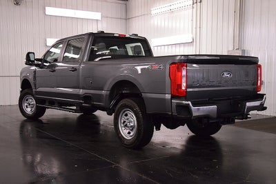 2027 Ford F-350SD XL 8' Box