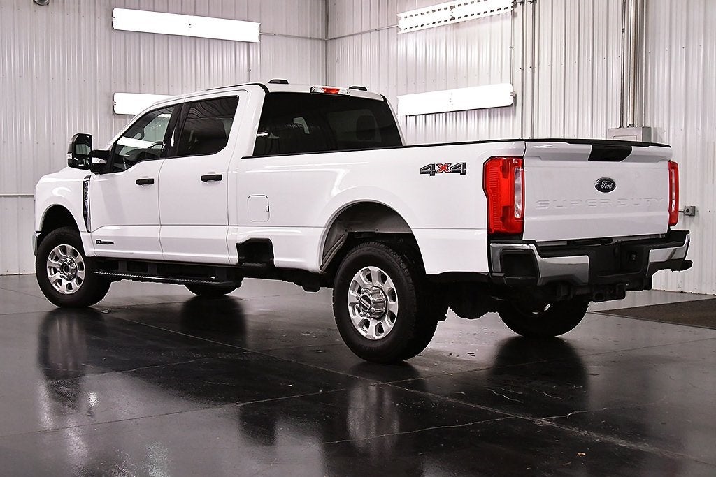 2024 Ford F-350SD XLT 8' Box