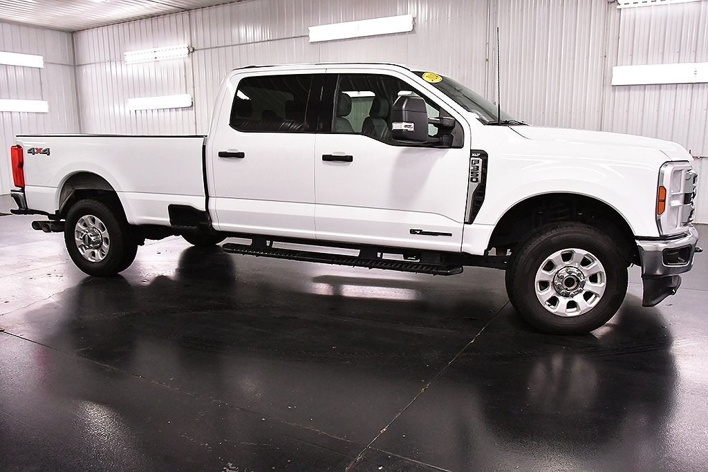 2024 Ford F-350SD XLT 8' Box
