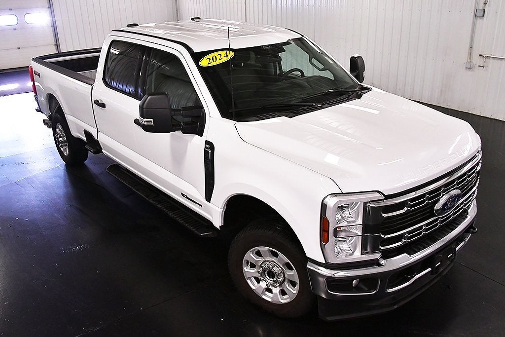 2024 Ford F-350SD XLT 8' Box