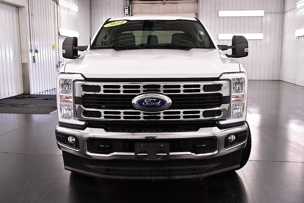 2024 Ford F-350SD XLT 8' Box