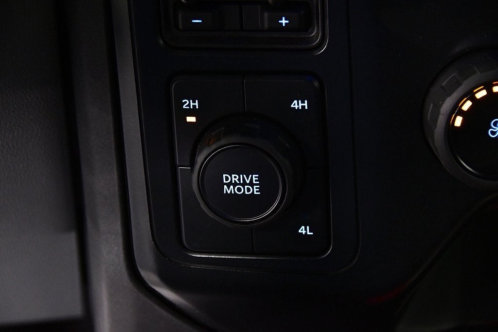 2024 Ford F-350SD XLT 8' Box