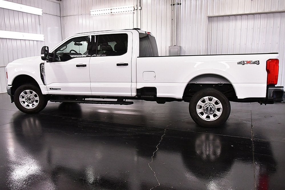 2024 Ford F-350SD XLT 8' Box