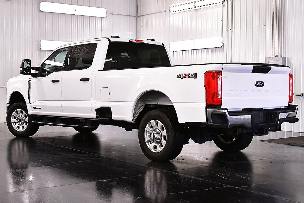 2024 Ford F-350SD XLT 8' Box