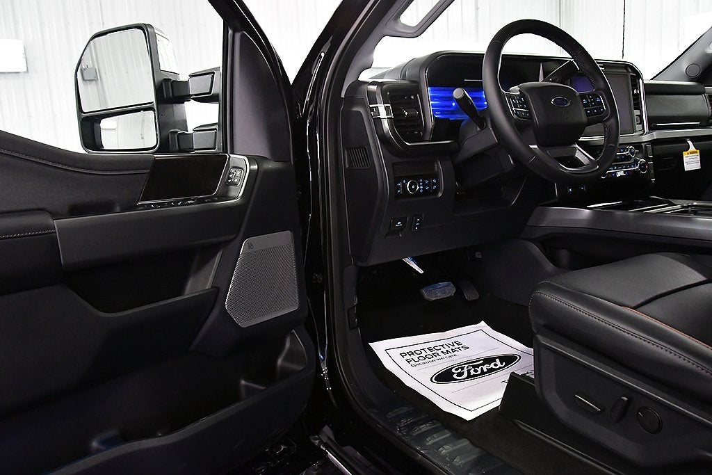 2026 Ford F-350SD Lariat 6-3/4' Box