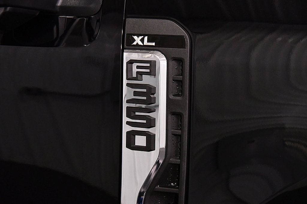 2026 Ford F-350SD XL 8' Box