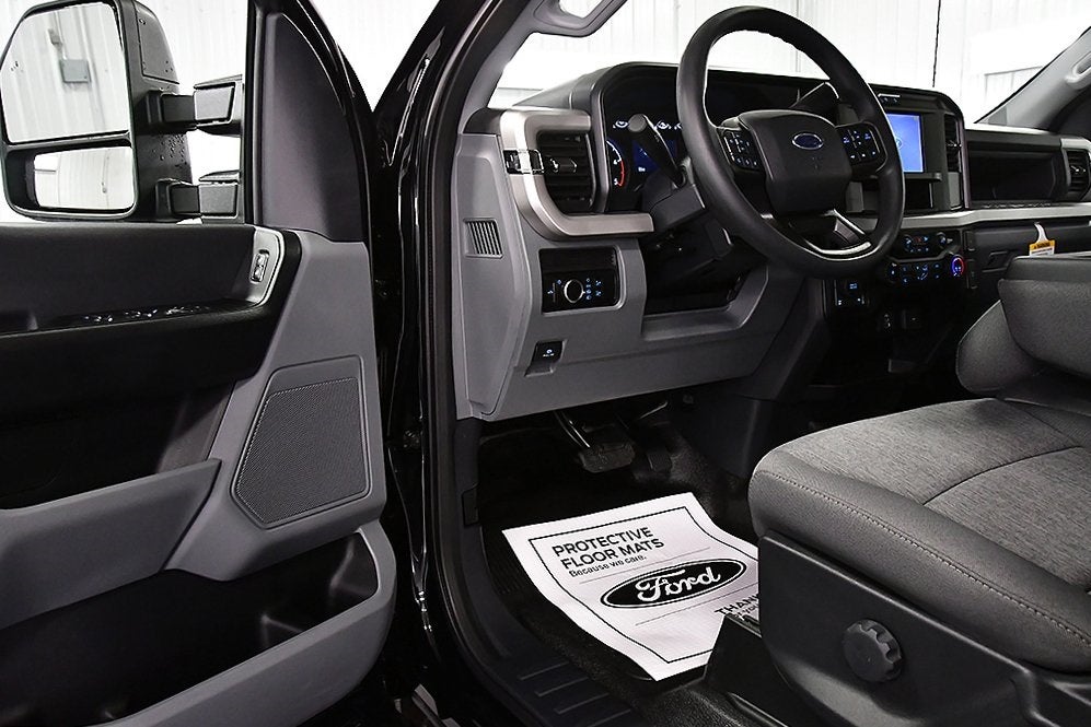 2026 Ford F-350SD XL 8' Box