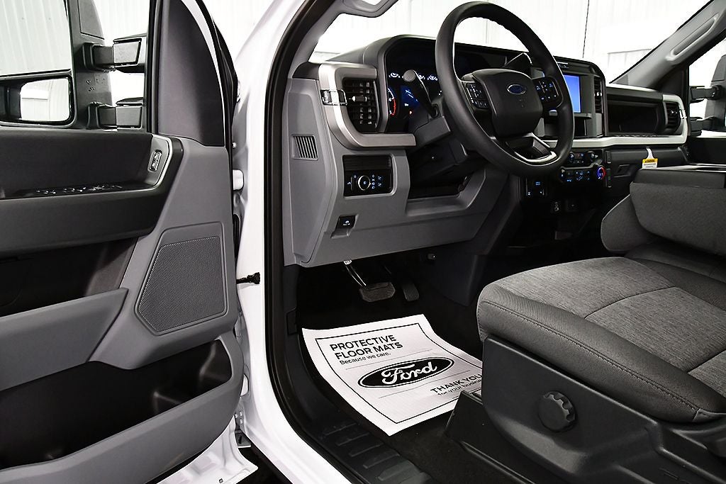 2026 Ford F-350SD XL STX 8' Box
