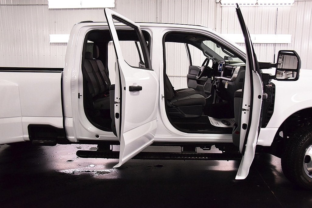 2026 Ford F-350SD XL DRW STX 8' Box