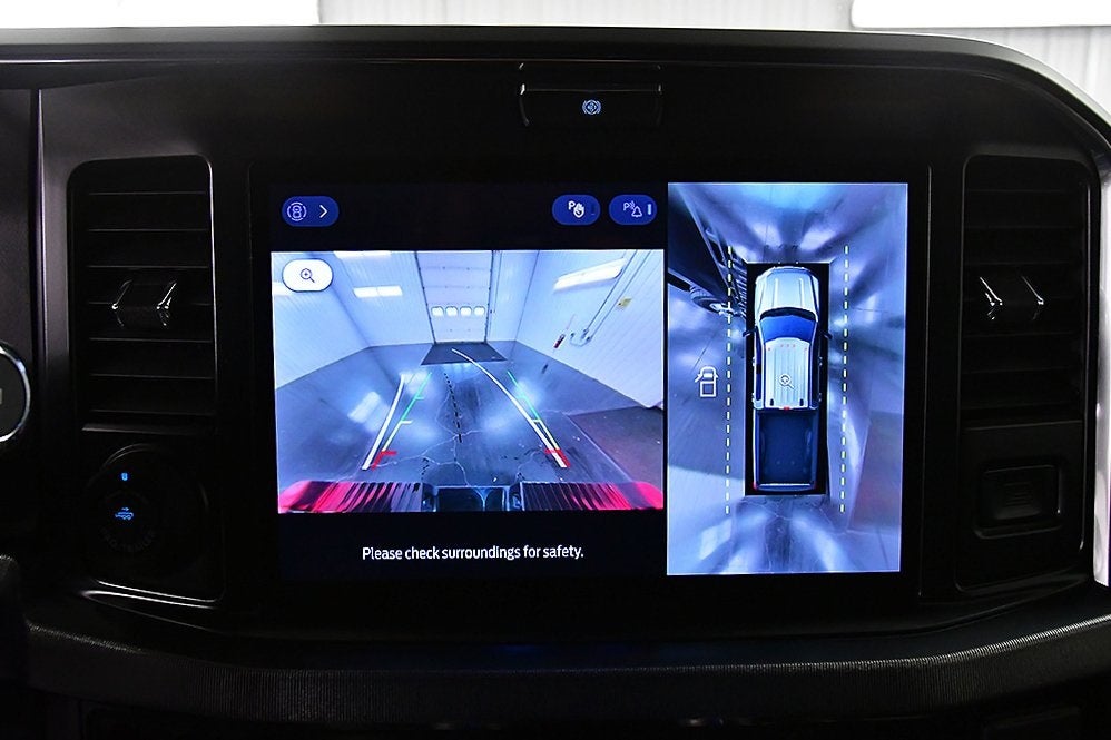 2025 Ford F-350SD Platinum DRW 8' Box