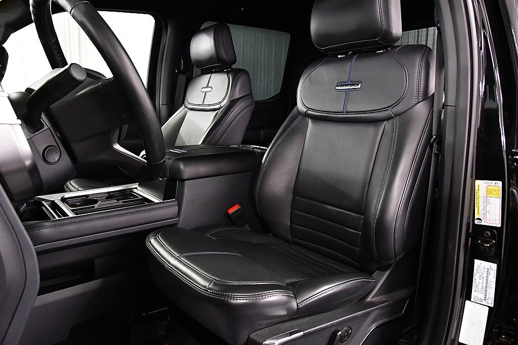 2025 Ford F-350SD Platinum DRW 8' Box