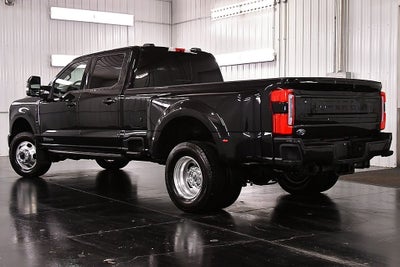 2025 Ford F-350SD Platinum DRW 8' Box