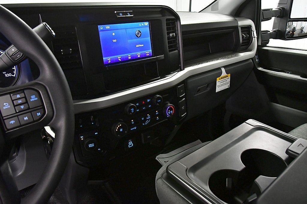 2026 Ford F-350SD XL DRW 8' Box