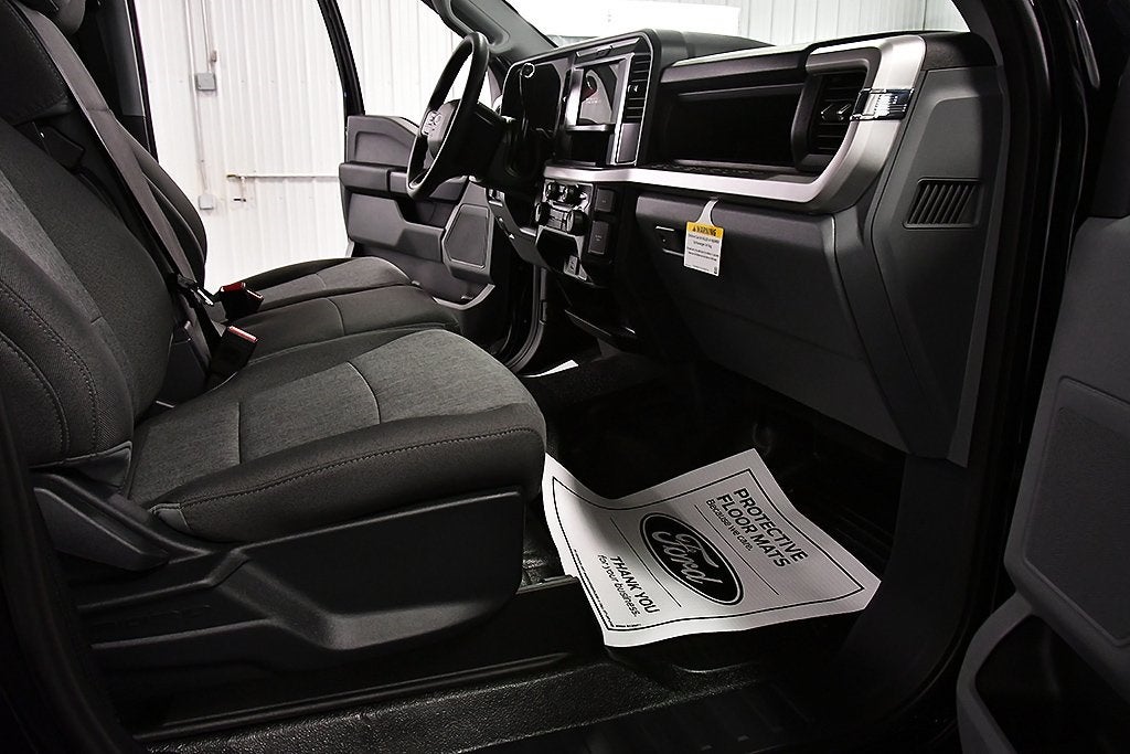 2026 Ford F-350SD XL DRW 8' Box