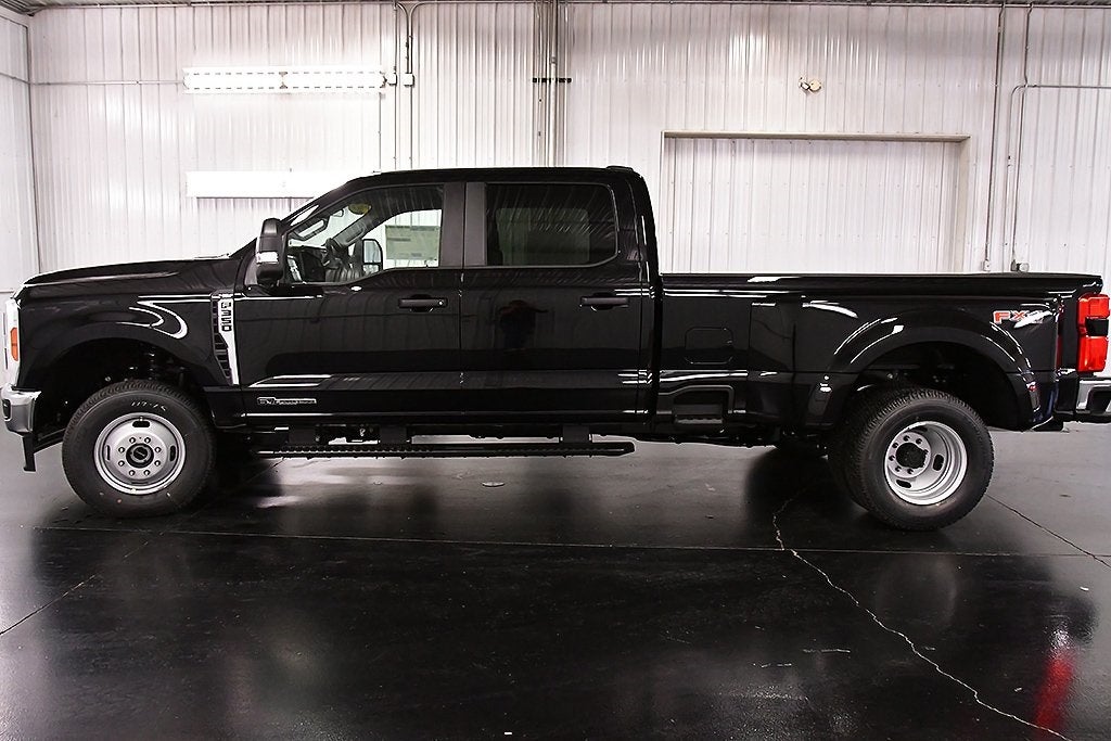 2026 Ford F-350SD XL DRW 8' Box