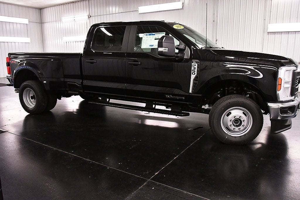 2026 Ford F-350SD XL DRW 8' Box