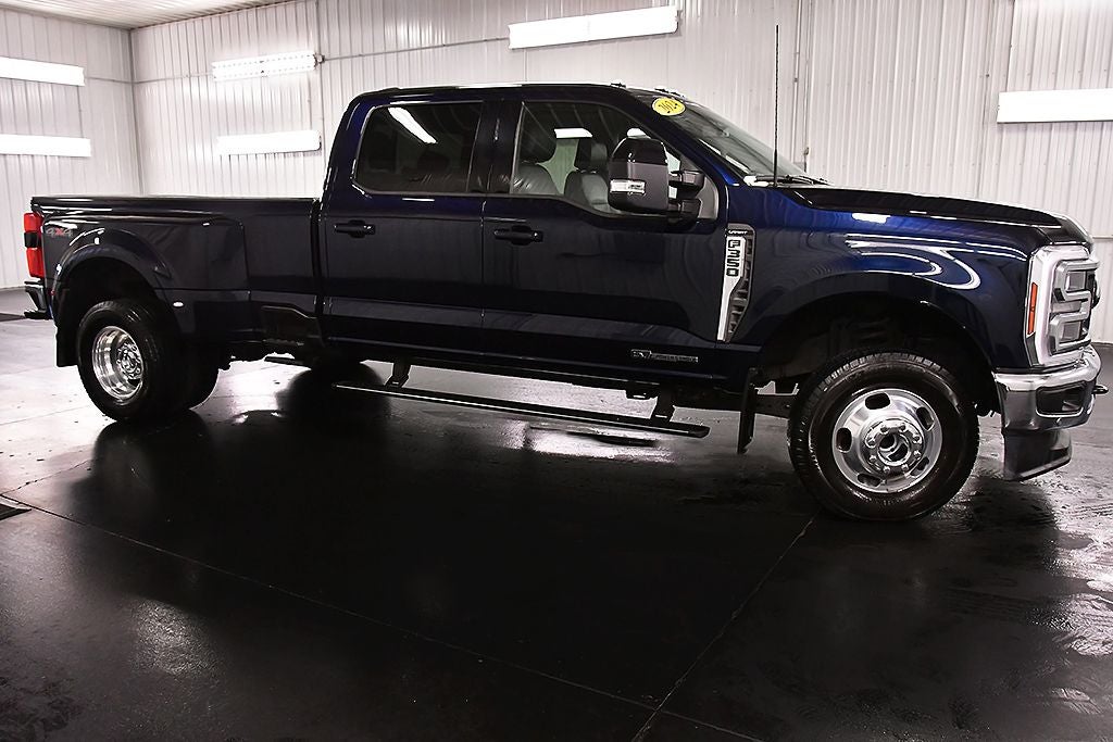 2024 Ford F-350SD Lariat DRW 8' Box