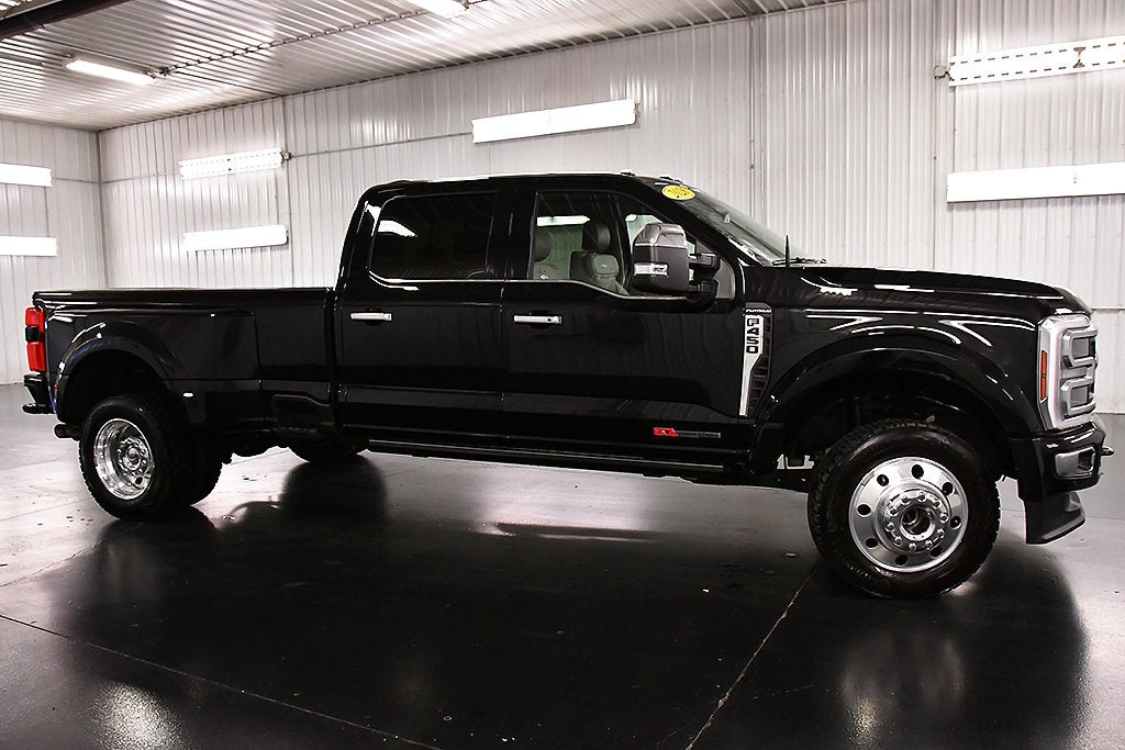 2026 Ford F-450SD Platinum DRW