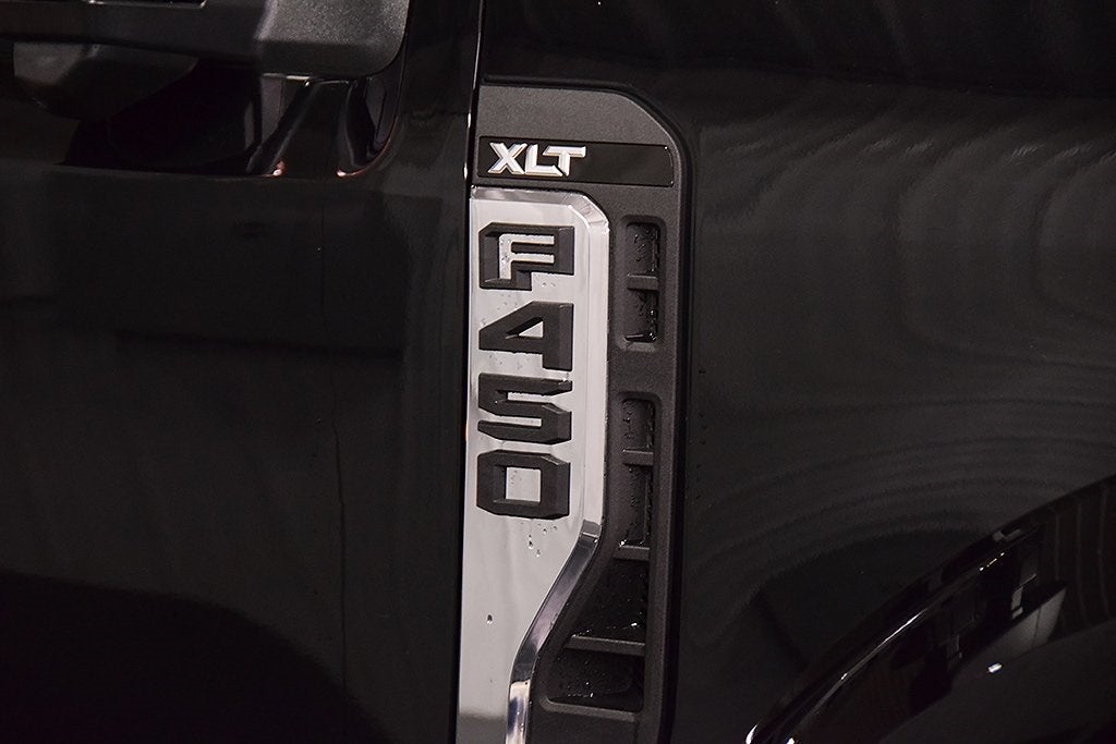 2026 Ford F-450SD XLT DRW 8' Box