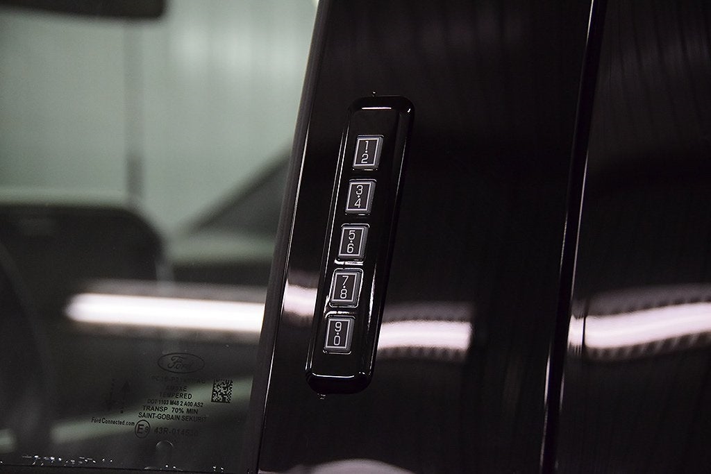 2026 Ford F-450SD XLT DRW 8' Box