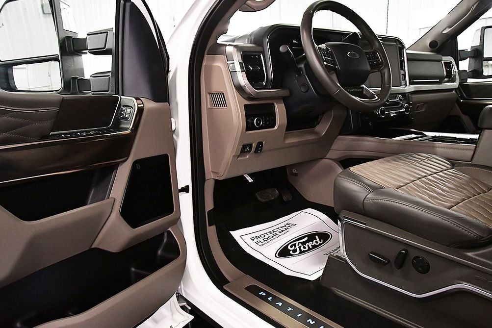 2025 Ford F-450SD Platinum DRW