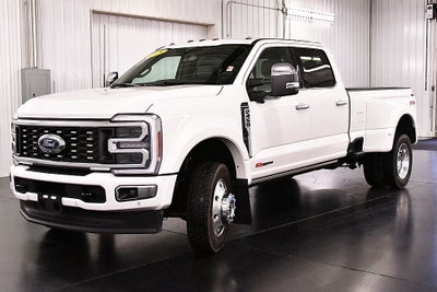 2025 Ford F-450SD Platinum DRW