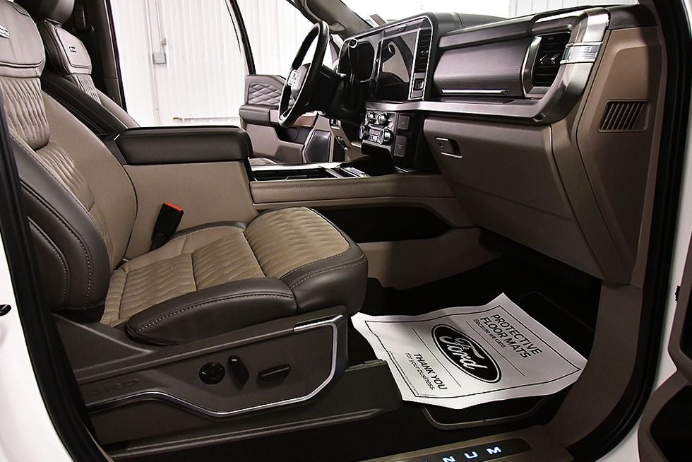 2025 Ford F-450SD Platinum DRW